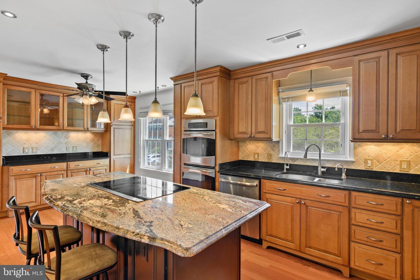 10147 VALENTINO DR, OAKTON, Virginia 22124, 4 Bedrooms Bedrooms, ,3 BathroomsBathrooms,Residential,For sale,10147 VALENTINO DR,VAFX2261232 MLS # VAFX2261232