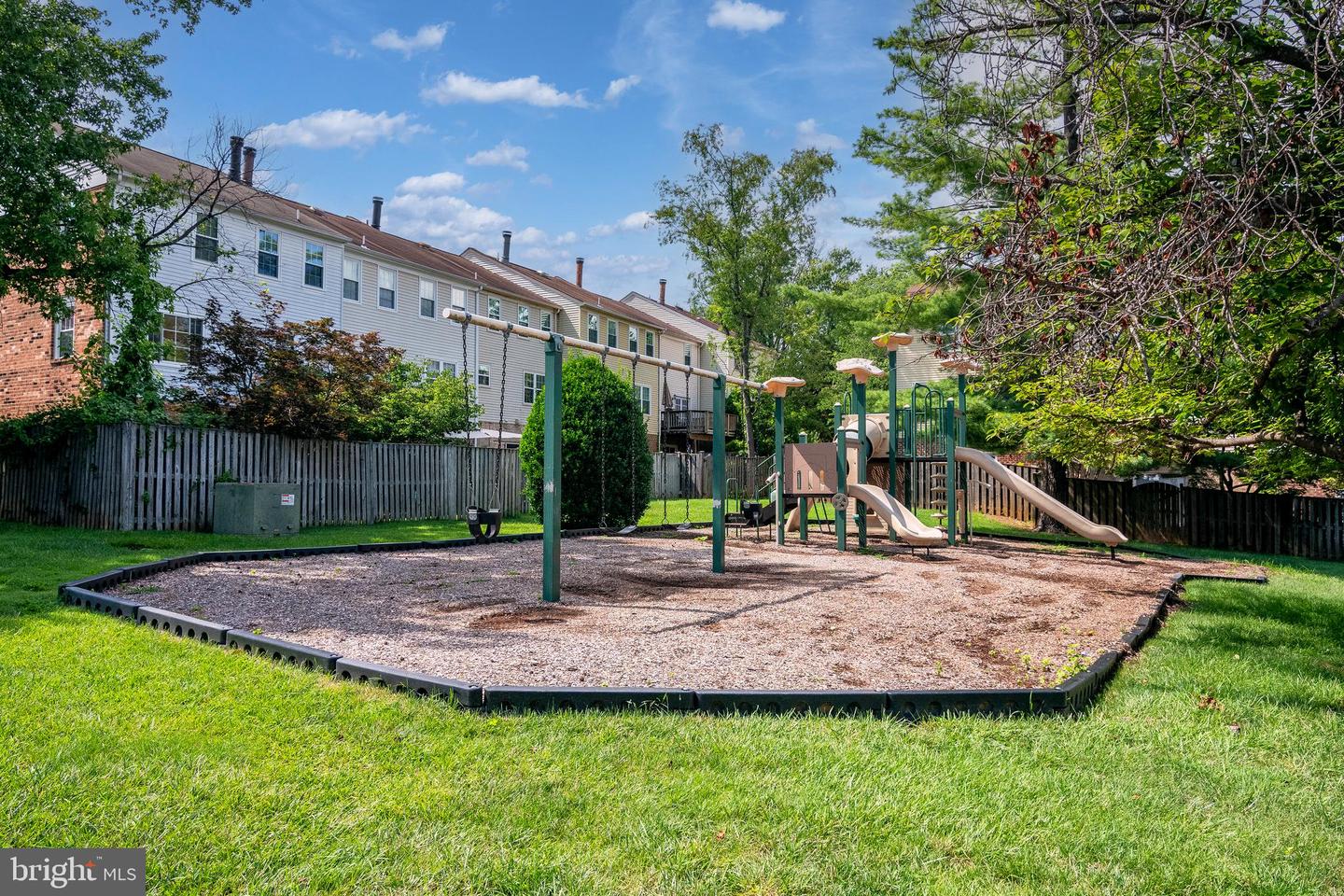 10147 VALENTINO DR, OAKTON, Virginia 22124, 4 Bedrooms Bedrooms, ,3 BathroomsBathrooms,Residential,For sale,10147 VALENTINO DR,VAFX2261232 MLS # VAFX2261232