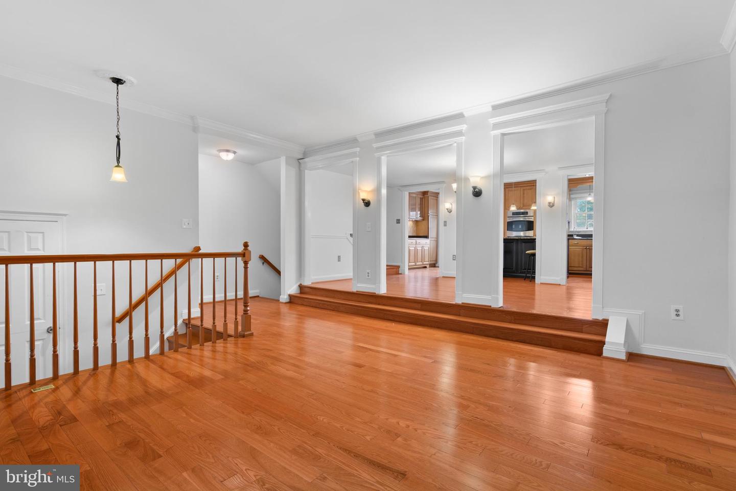 10147 VALENTINO DR, OAKTON, Virginia 22124, 4 Bedrooms Bedrooms, ,3 BathroomsBathrooms,Residential,For sale,10147 VALENTINO DR,VAFX2261232 MLS # VAFX2261232