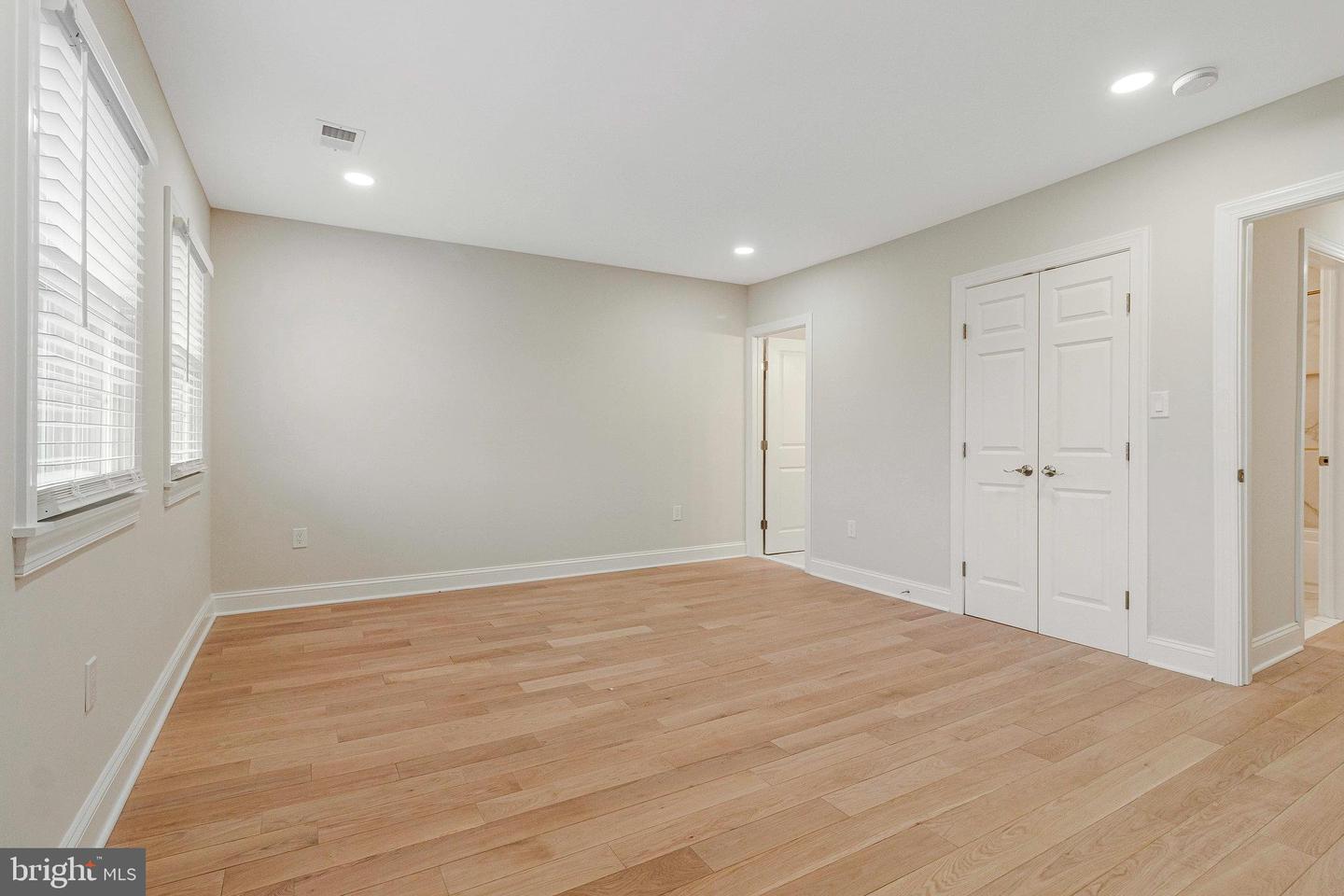 1350 SHERIDAN ST NW, WASHINGTON, District Of Columbia 20011, 6 Bedrooms Bedrooms, ,3 BathroomsBathrooms,Residential,For sale,1350 SHERIDAN ST NW,DCDC2215092 MLS # DCDC2215092