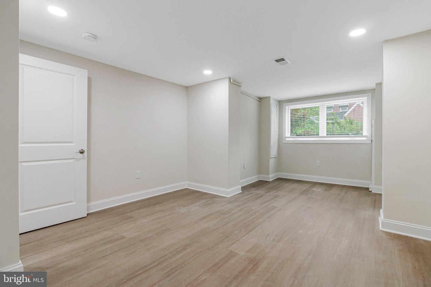 1350 SHERIDAN ST NW, WASHINGTON, District Of Columbia 20011, 6 Bedrooms Bedrooms, ,3 BathroomsBathrooms,Residential,For sale,1350 SHERIDAN ST NW,DCDC2215092 MLS # DCDC2215092