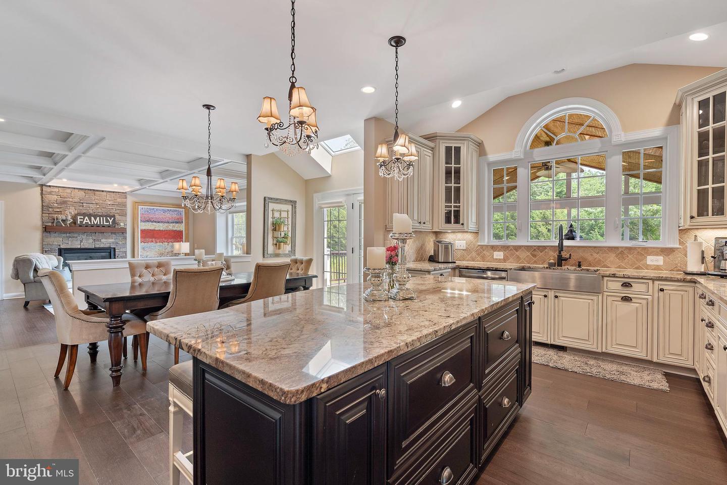 41517 DEER POINT CT, ALDIE, Virginia 20105, 6 Bedrooms Bedrooms, ,5 BathroomsBathrooms,Residential,For sale,41517 DEER POINT CT,VALO2104534 MLS # VALO2104534