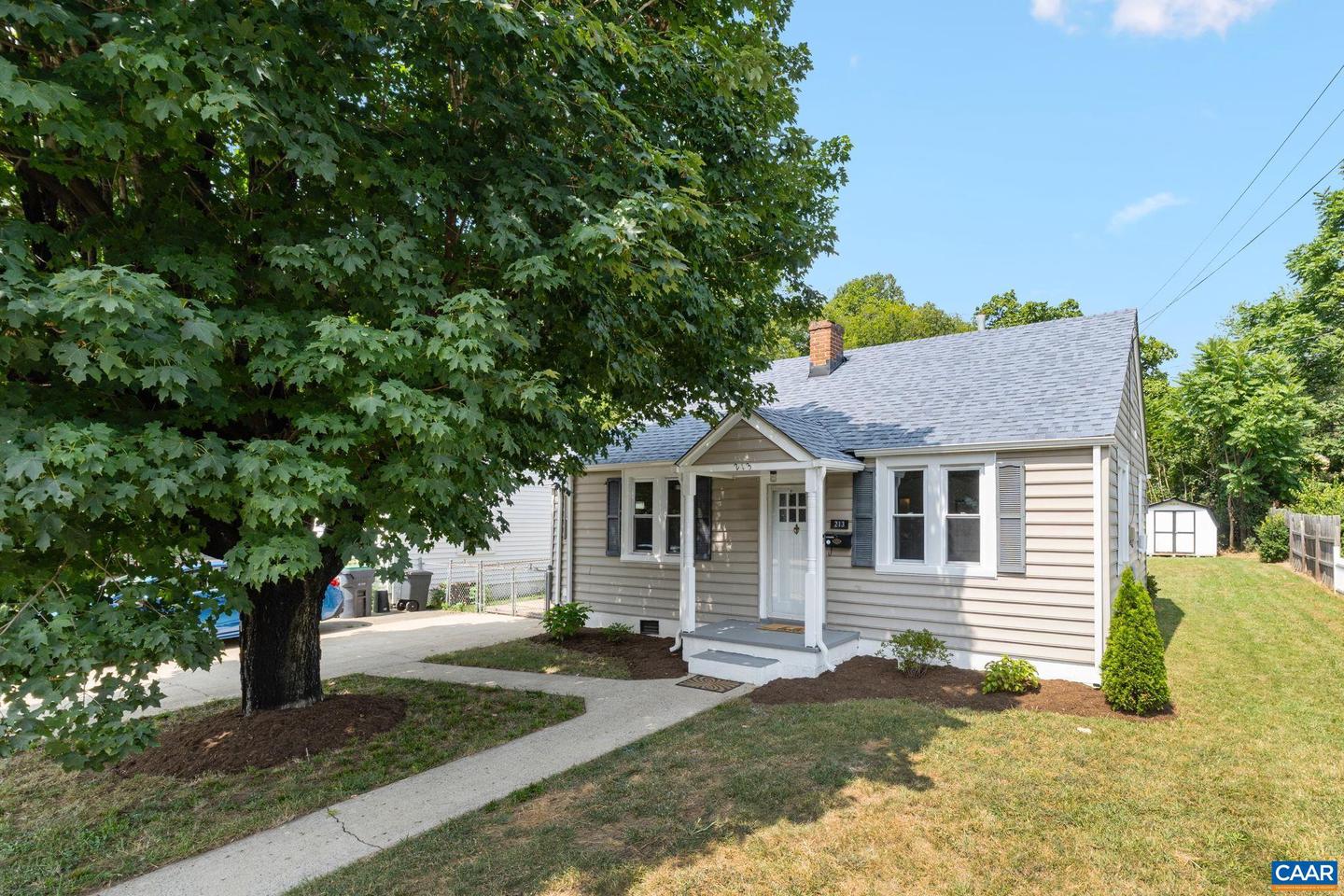 213 MEADE AVE, CHARLOTTESVILLE, Virginia 22902, 2 Bedrooms Bedrooms, ,1 BathroomBathrooms,Residential,For sale,213 MEADE AVE,667813 MLS # 667813