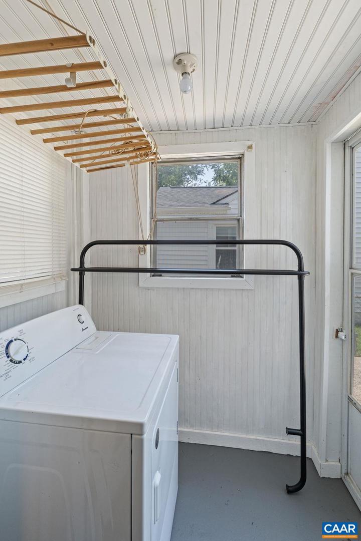 213 MEADE AVE, CHARLOTTESVILLE, Virginia 22902, 2 Bedrooms Bedrooms, ,1 BathroomBathrooms,Residential,For sale,213 MEADE AVE,667813 MLS # 667813