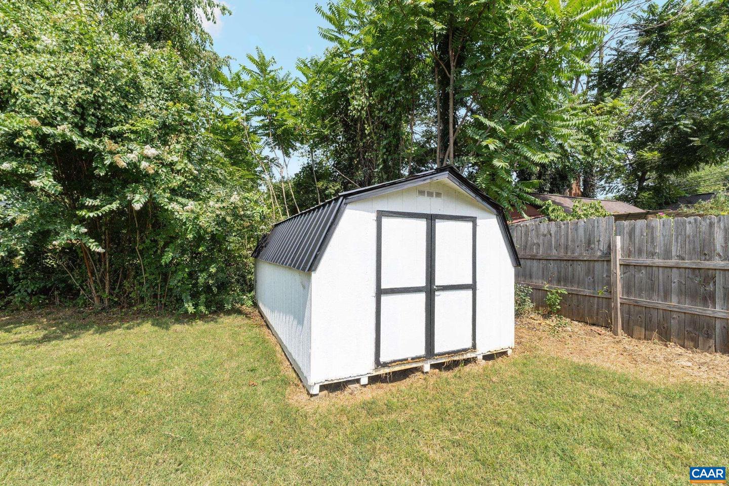 213 MEADE AVE, CHARLOTTESVILLE, Virginia 22902, 2 Bedrooms Bedrooms, ,1 BathroomBathrooms,Residential,For sale,213 MEADE AVE,667813 MLS # 667813