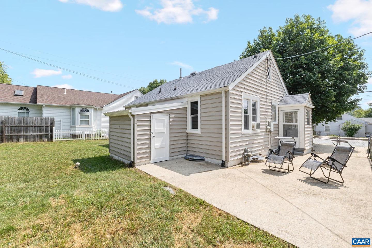 213 MEADE AVE, CHARLOTTESVILLE, Virginia 22902, 2 Bedrooms Bedrooms, ,1 BathroomBathrooms,Residential,For sale,213 MEADE AVE,667813 MLS # 667813