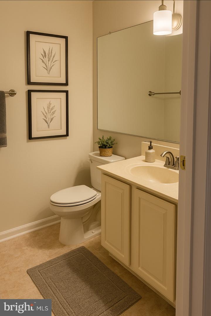 11002 KOMAN CIR #101, MANASSAS, Virginia 20109, 2 Bedrooms Bedrooms, ,2 BathroomsBathrooms,Residential,For sale,11002 KOMAN CIR #101,VAPW2095038 MLS # VAPW2095038