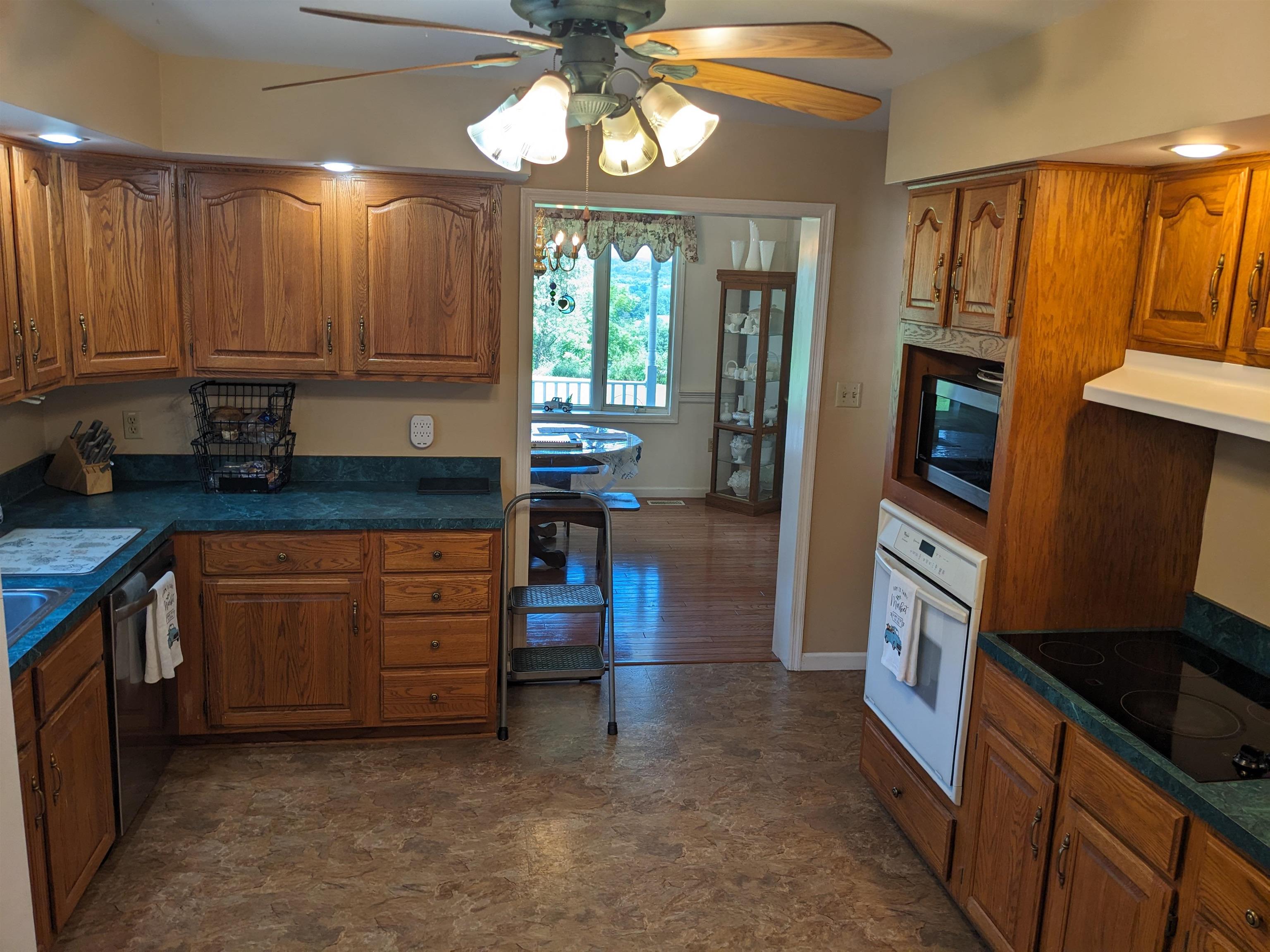 3668 SMITH CREEK RD, NEW MARKET, Virginia 22844, 3 Bedrooms Bedrooms, ,3 BathroomsBathrooms,Residential,3668 SMITH CREEK RD,667814 MLS # 667814