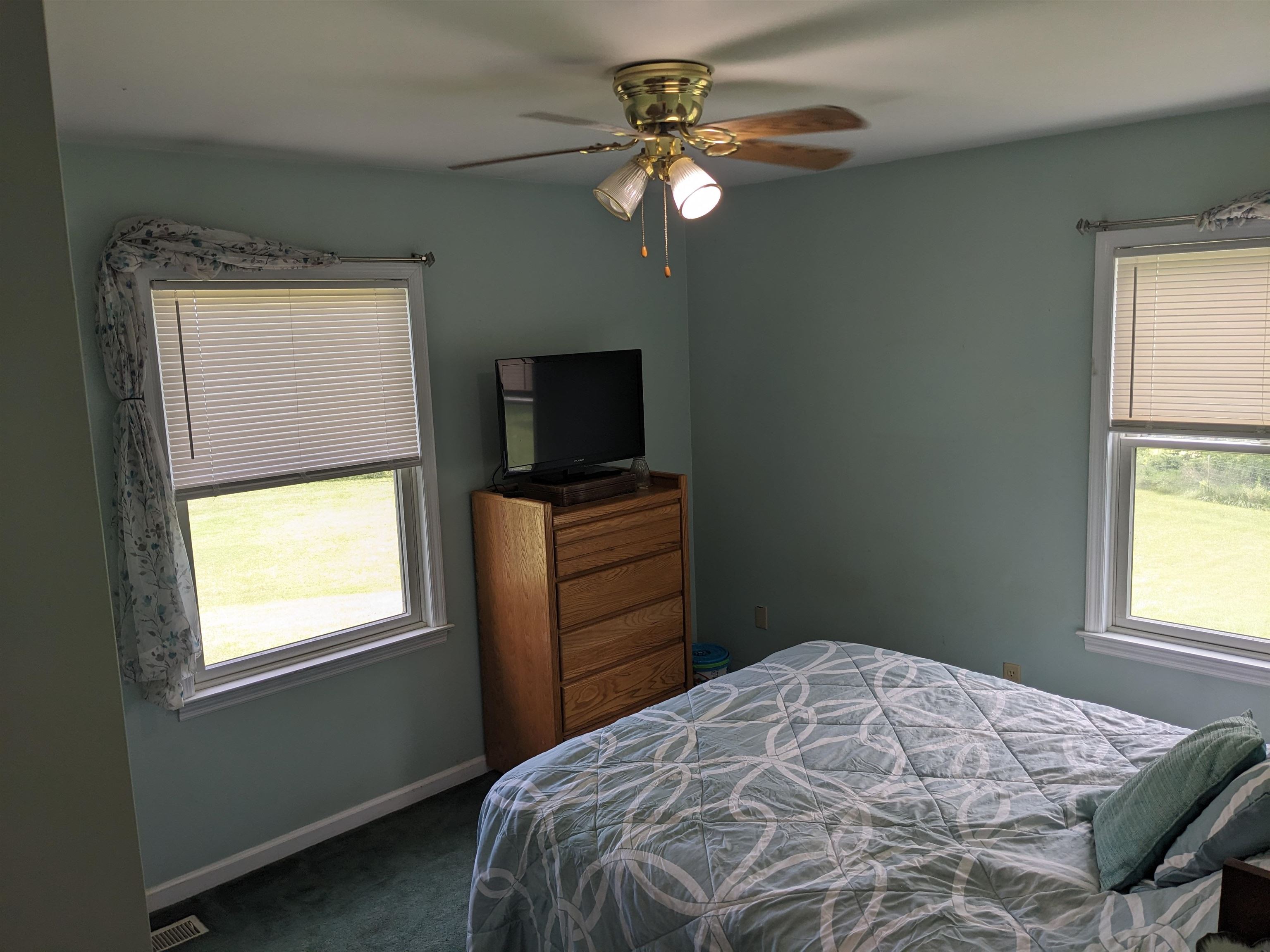 3668 SMITH CREEK RD, NEW MARKET, Virginia 22844, 3 Bedrooms Bedrooms, ,3 BathroomsBathrooms,Residential,3668 SMITH CREEK RD,667814 MLS # 667814