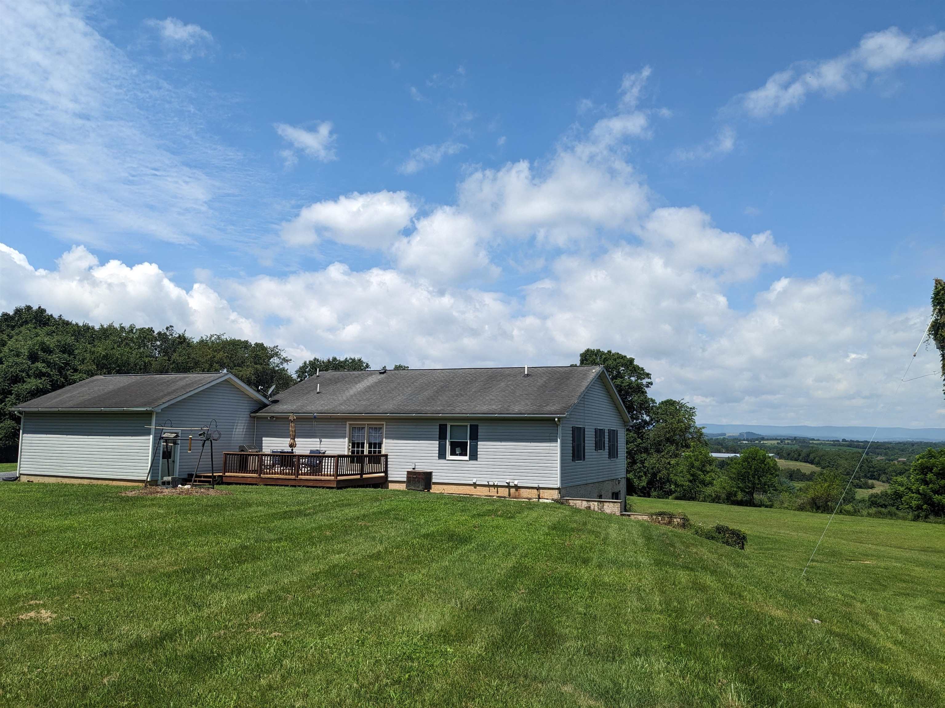 3668 SMITH CREEK RD, NEW MARKET, Virginia 22844, 3 Bedrooms Bedrooms, ,3 BathroomsBathrooms,Residential,3668 SMITH CREEK RD,667814 MLS # 667814