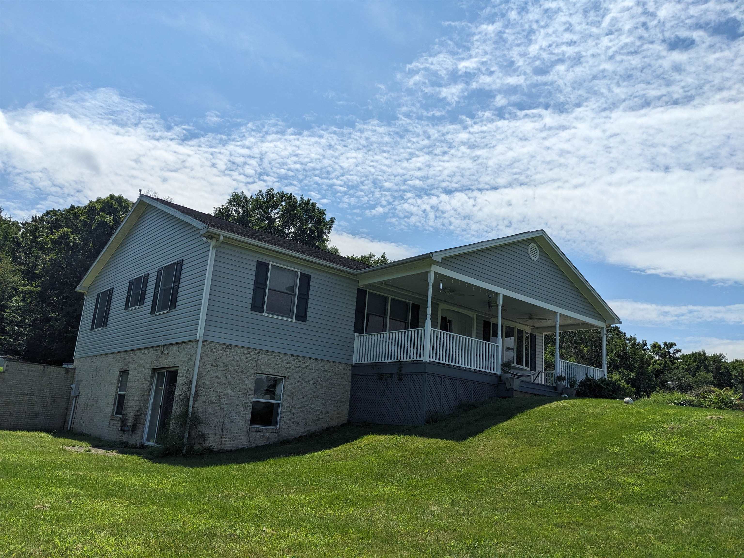 3668 SMITH CREEK RD, NEW MARKET, Virginia 22844, 3 Bedrooms Bedrooms, ,3 BathroomsBathrooms,Residential,3668 SMITH CREEK RD,667814 MLS # 667814