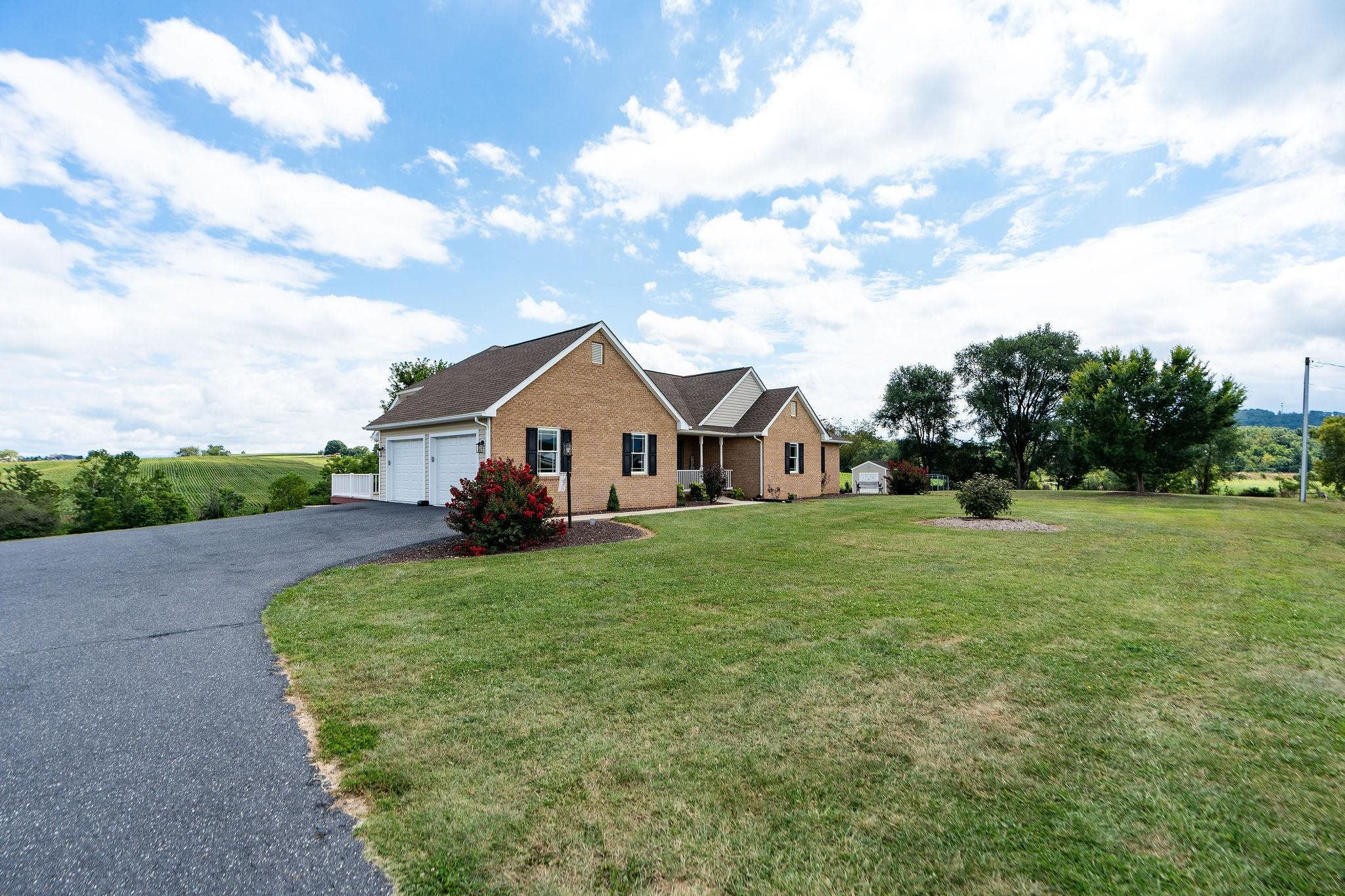 1550 CHRISTIANS CREEK RD, STAUNTON, Virginia 24401, 3 Bedrooms Bedrooms, ,2 BathroomsBathrooms,Residential,1550 CHRISTIANS CREEK RD,667817 MLS # 667817