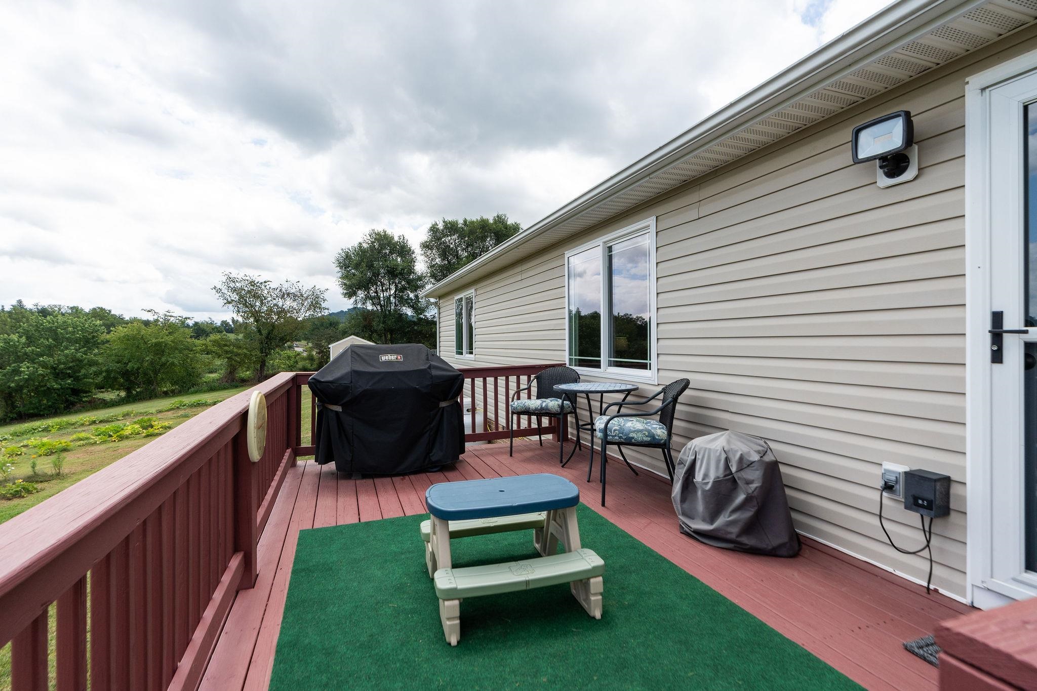1550 CHRISTIANS CREEK RD, STAUNTON, Virginia 24401, 3 Bedrooms Bedrooms, ,2 BathroomsBathrooms,Residential,1550 CHRISTIANS CREEK RD,667817 MLS # 667817