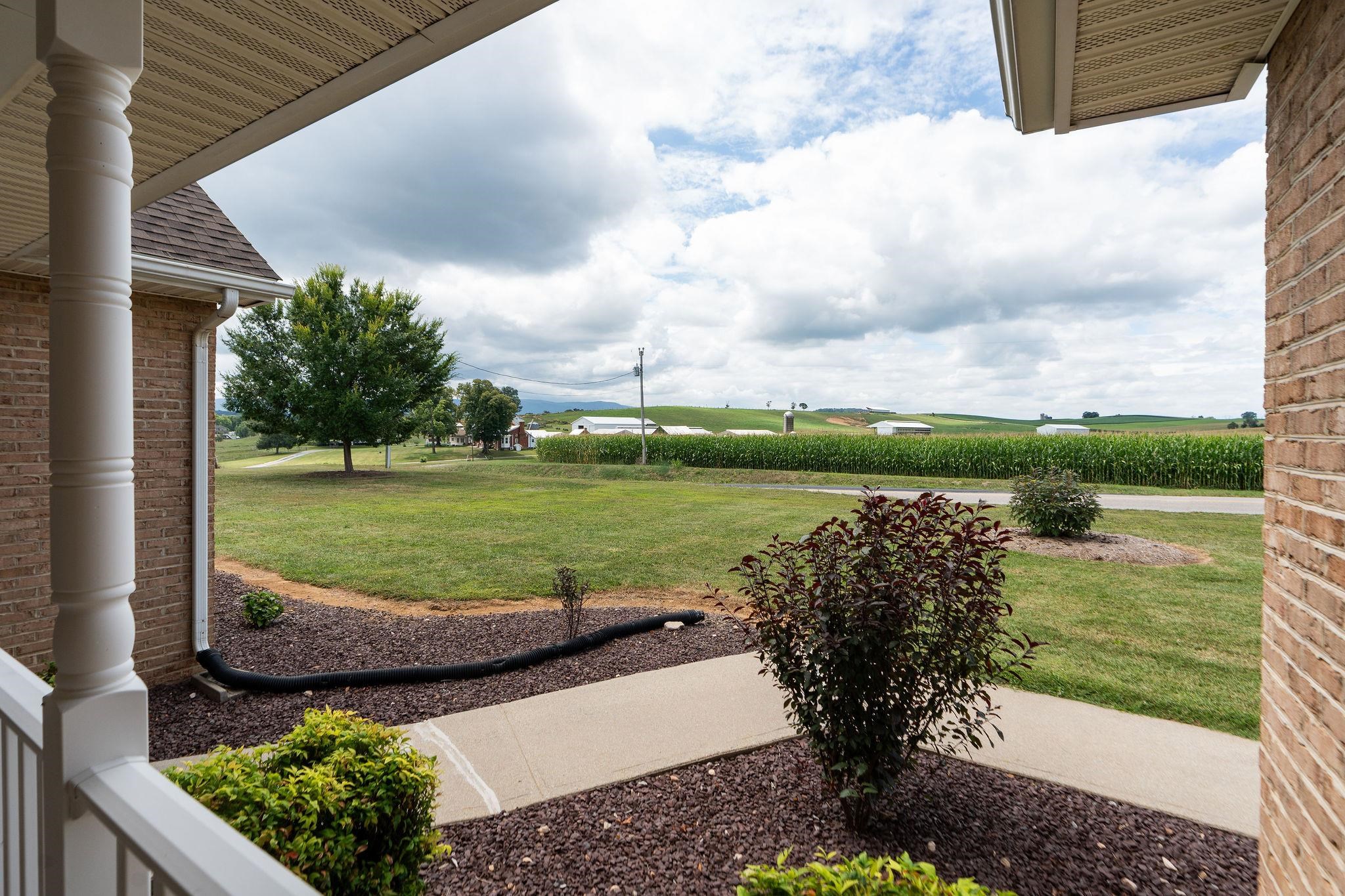 1550 CHRISTIANS CREEK RD, STAUNTON, Virginia 24401, 3 Bedrooms Bedrooms, ,2 BathroomsBathrooms,Residential,1550 CHRISTIANS CREEK RD,667817 MLS # 667817