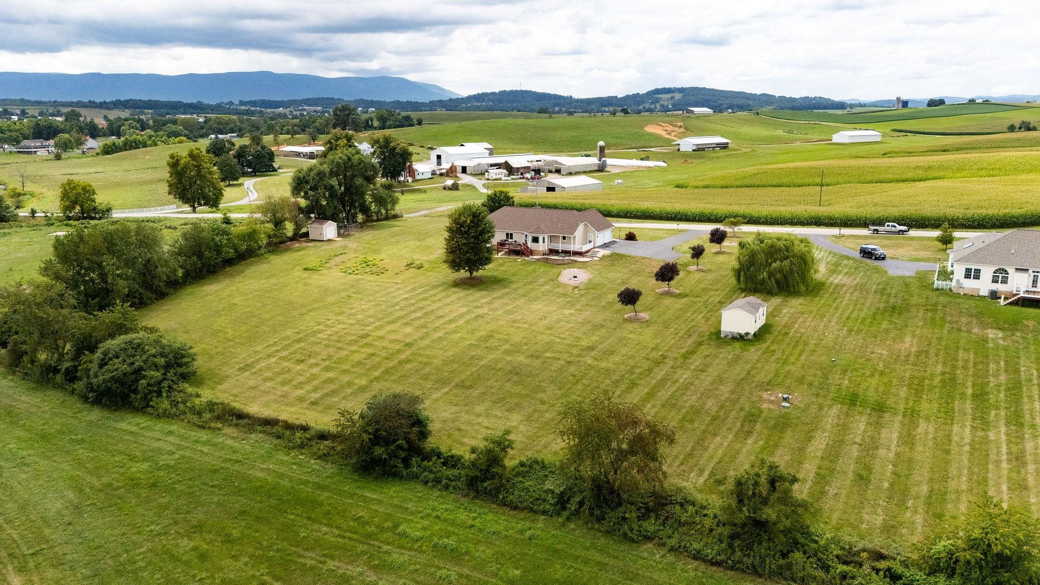 1550 CHRISTIANS CREEK RD, STAUNTON, Virginia 24401, 3 Bedrooms Bedrooms, ,2 BathroomsBathrooms,Residential,1550 CHRISTIANS CREEK RD,667817 MLS # 667817