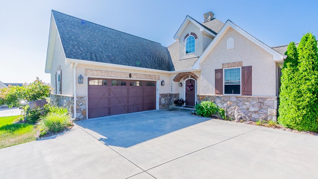 1689 BALD EAGLE CIR, HARRISONBURG, Virginia 22801, 3 Bedrooms Bedrooms, ,3 BathroomsBathrooms,Residential,1689 BALD EAGLE CIR,667827 MLS # 667827