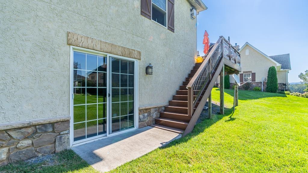 1689 BALD EAGLE CIR, HARRISONBURG, Virginia 22801, 3 Bedrooms Bedrooms, ,3 BathroomsBathrooms,Residential,1689 BALD EAGLE CIR,667827 MLS # 667827