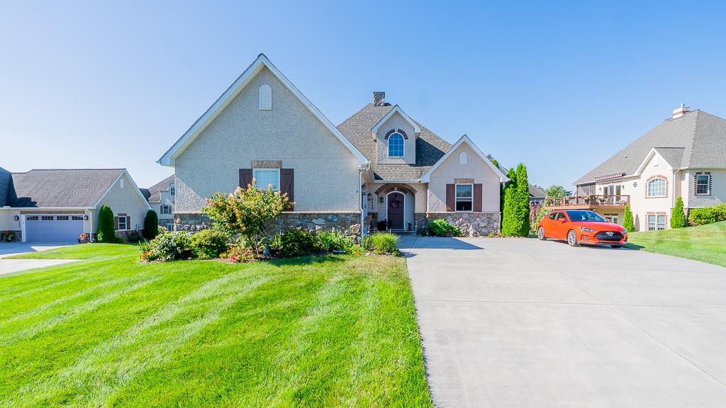1689 BALD EAGLE CIR, HARRISONBURG, Virginia 22801, 3 Bedrooms Bedrooms, ,3 BathroomsBathrooms,Residential,1689 BALD EAGLE CIR,667827 MLS # 667827