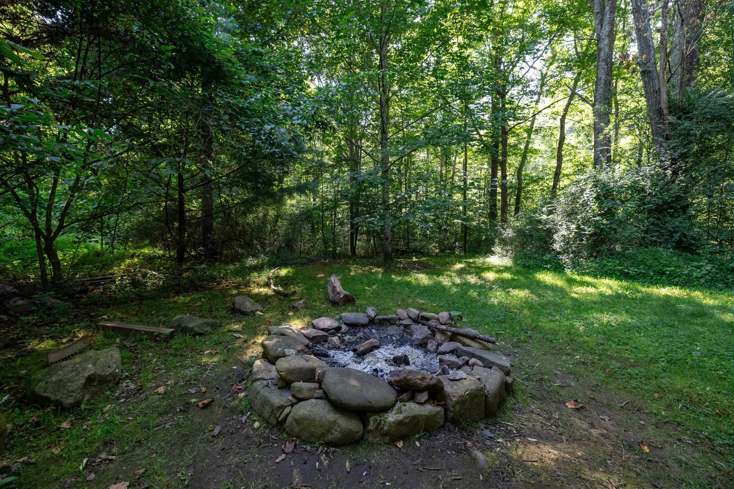 409 & 431 LOWER RAWLEY LN, HINTON, Virginia 22831, 2 Bedrooms Bedrooms, ,2 BathroomsBathrooms,Residential,409 & 431 LOWER RAWLEY LN,667833 MLS # 667833