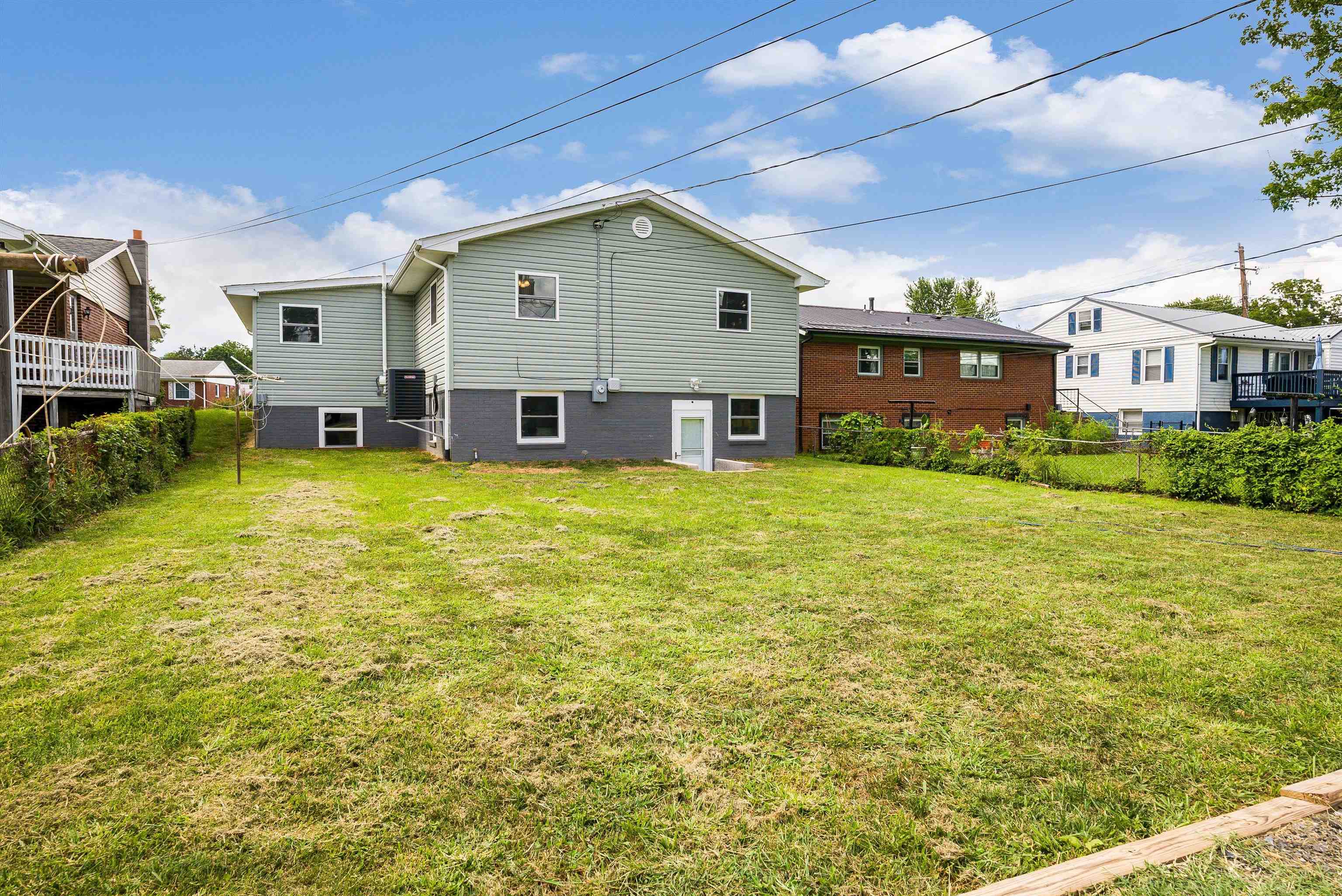 608 ARCH AVE, WAYNESBORO, Virginia 22980, 5 Bedrooms Bedrooms, ,3 BathroomsBathrooms,Residential,608 ARCH AVE,667835 MLS # 667835