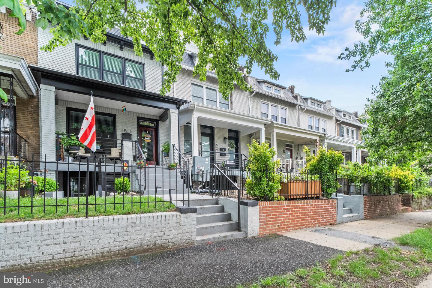 1509 D ST NE #2, WASHINGTON, District Of Columbia 20002, 4 Bedrooms Bedrooms, ,3 BathroomsBathrooms,Residential,For sale,1509 D ST NE #2,DCDC2211412 MLS # DCDC2211412