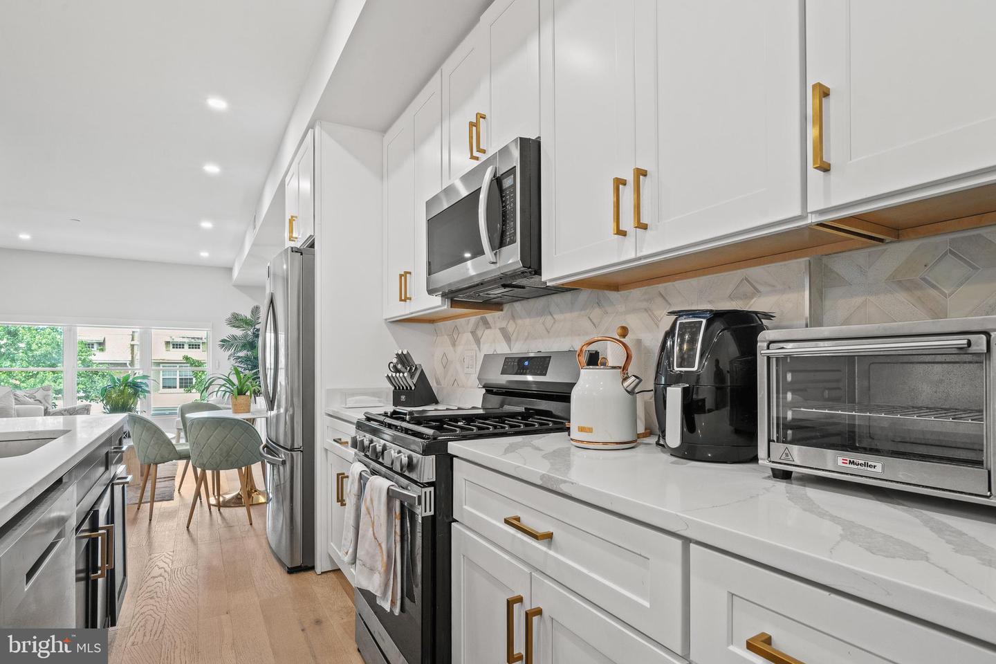 1509 D ST NE #2, WASHINGTON, District Of Columbia 20002, 4 Bedrooms Bedrooms, ,3 BathroomsBathrooms,Residential,For sale,1509 D ST NE #2,DCDC2211412 MLS # DCDC2211412