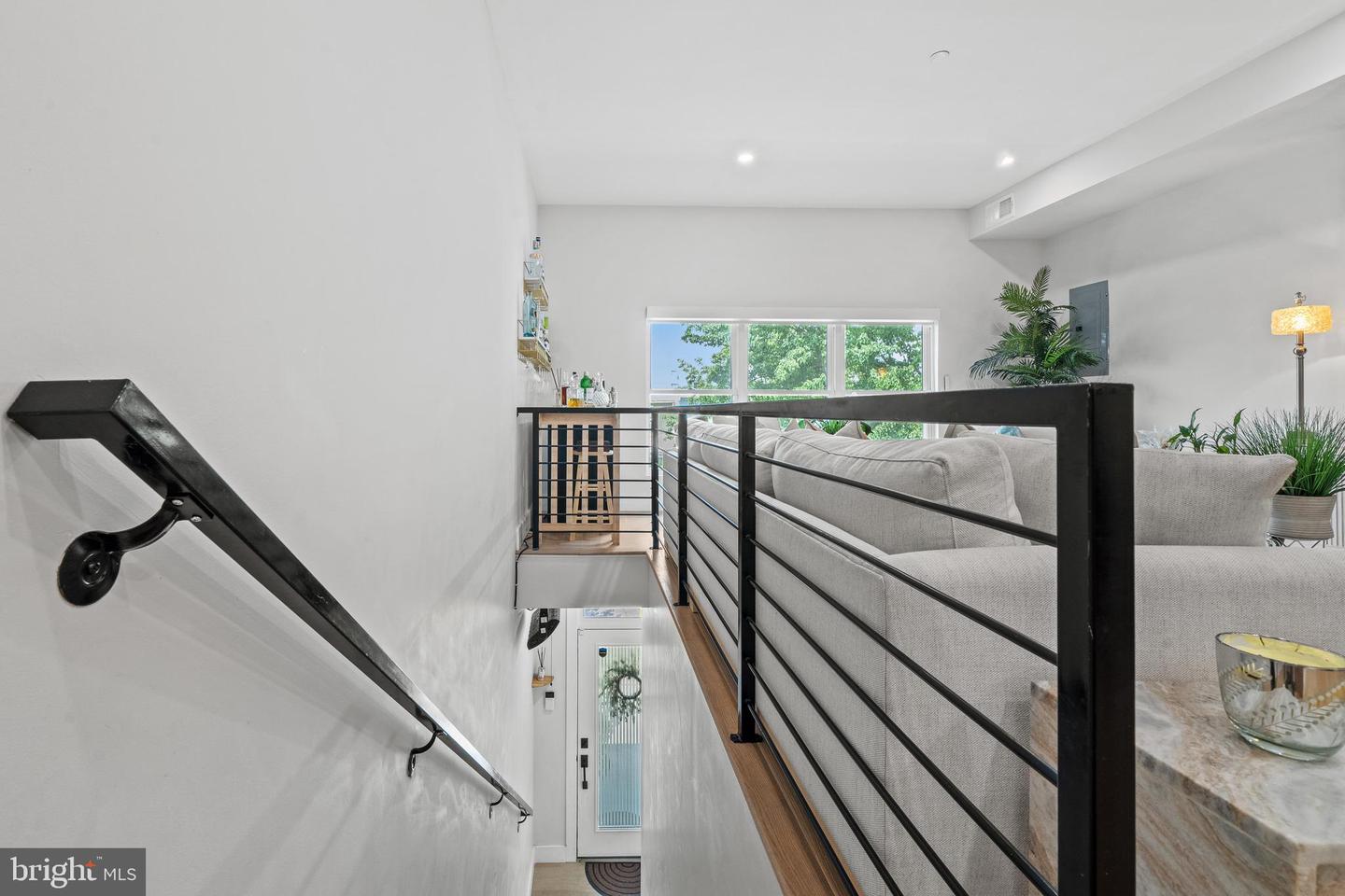 1509 D ST NE #2, WASHINGTON, District Of Columbia 20002, 4 Bedrooms Bedrooms, ,3 BathroomsBathrooms,Residential,For sale,1509 D ST NE #2,DCDC2211412 MLS # DCDC2211412