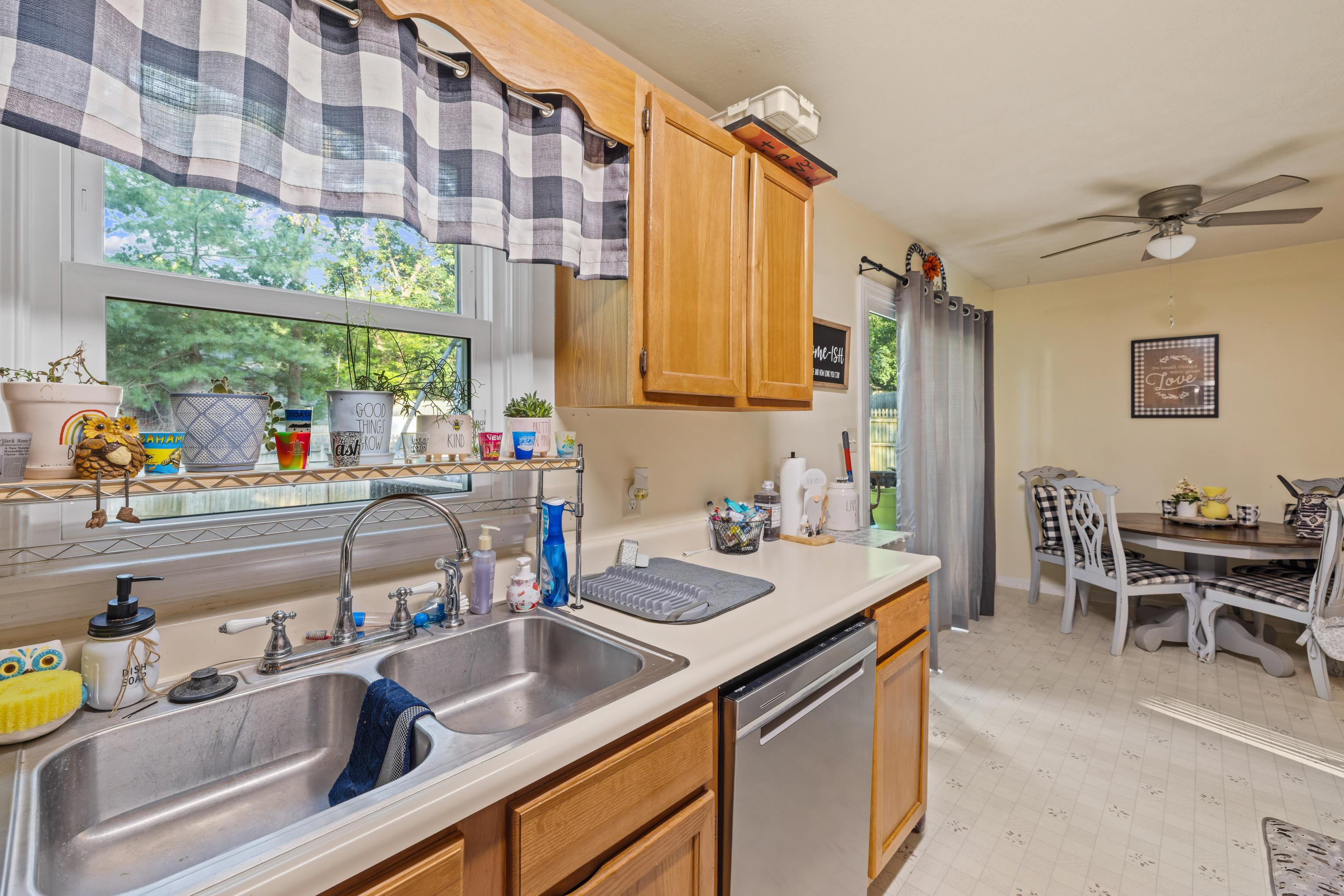 52 BROOKMILL RD, STUARTS DRAFT, Virginia 24477, 3 Bedrooms Bedrooms, ,2 BathroomsBathrooms,Residential,52 BROOKMILL RD,666705 MLS # 666705