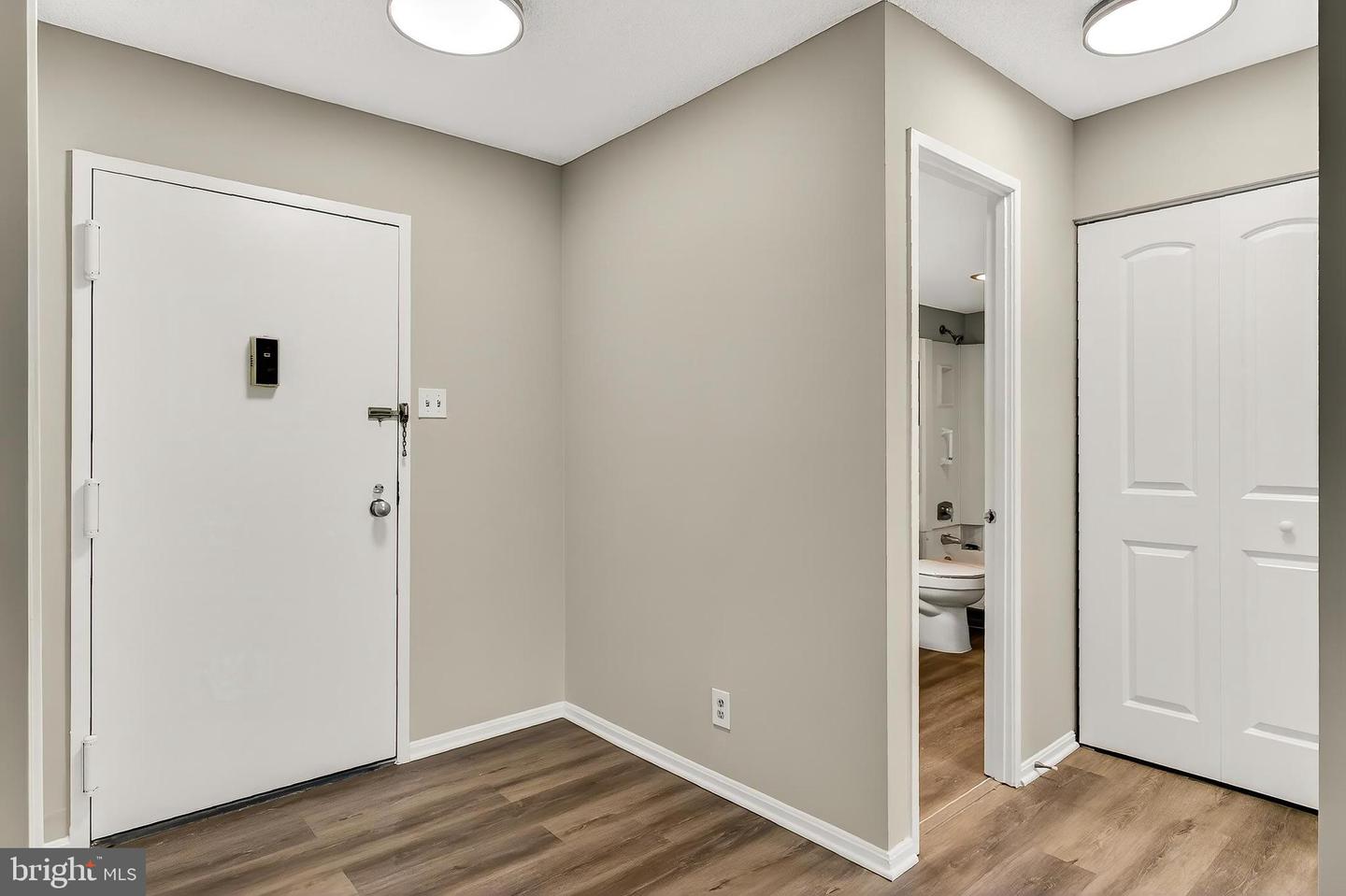 203 YOAKUM PKWY #918, ALEXANDRIA, Virginia 22304, 1 Bedroom Bedrooms, ,1 BathroomBathrooms,Residential,For sale,203 YOAKUM PKWY #918,VAAX2048368 MLS # VAAX2048368