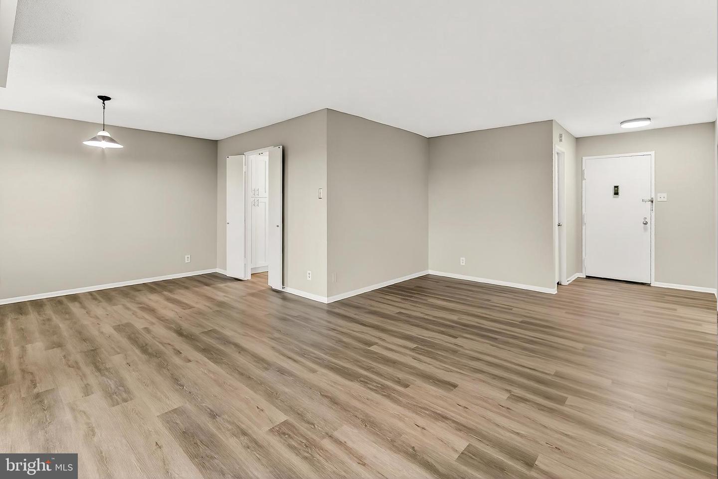 203 YOAKUM PKWY #918, ALEXANDRIA, Virginia 22304, 1 Bedroom Bedrooms, ,1 BathroomBathrooms,Residential,For sale,203 YOAKUM PKWY #918,VAAX2048368 MLS # VAAX2048368