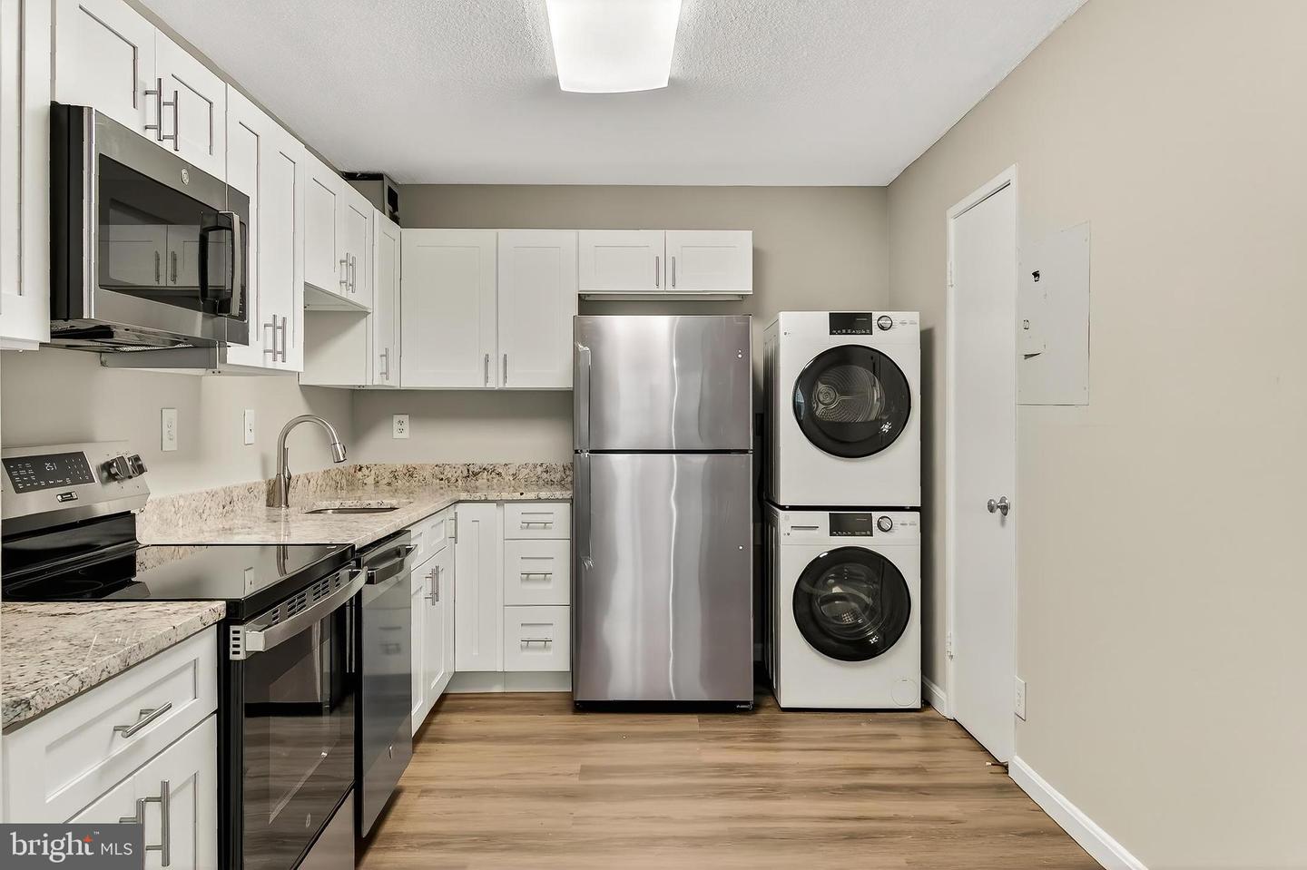 203 YOAKUM PKWY #918, ALEXANDRIA, Virginia 22304, 1 Bedroom Bedrooms, ,1 BathroomBathrooms,Residential,For sale,203 YOAKUM PKWY #918,VAAX2048368 MLS # VAAX2048368