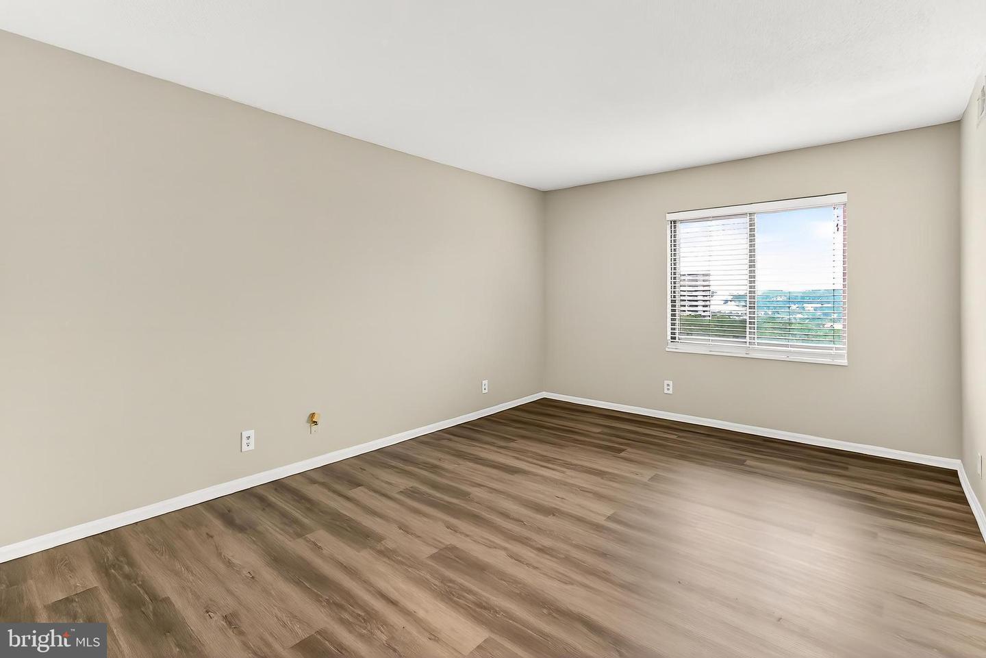 203 YOAKUM PKWY #918, ALEXANDRIA, Virginia 22304, 1 Bedroom Bedrooms, ,1 BathroomBathrooms,Residential,For sale,203 YOAKUM PKWY #918,VAAX2048368 MLS # VAAX2048368