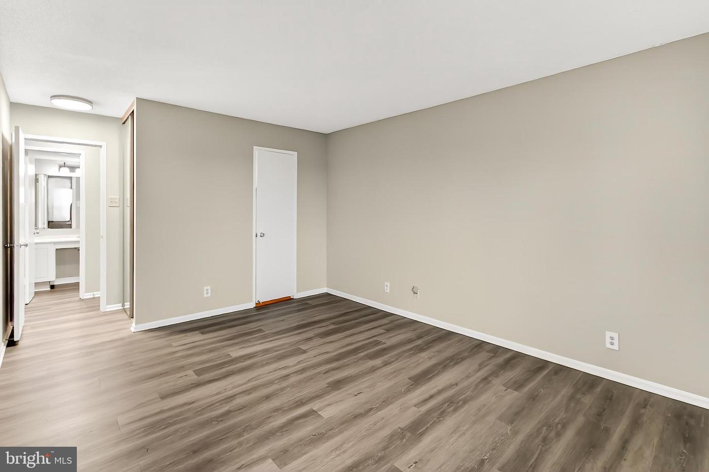 203 YOAKUM PKWY #918, ALEXANDRIA, Virginia 22304, 1 Bedroom Bedrooms, ,1 BathroomBathrooms,Residential,For sale,203 YOAKUM PKWY #918,VAAX2048368 MLS # VAAX2048368