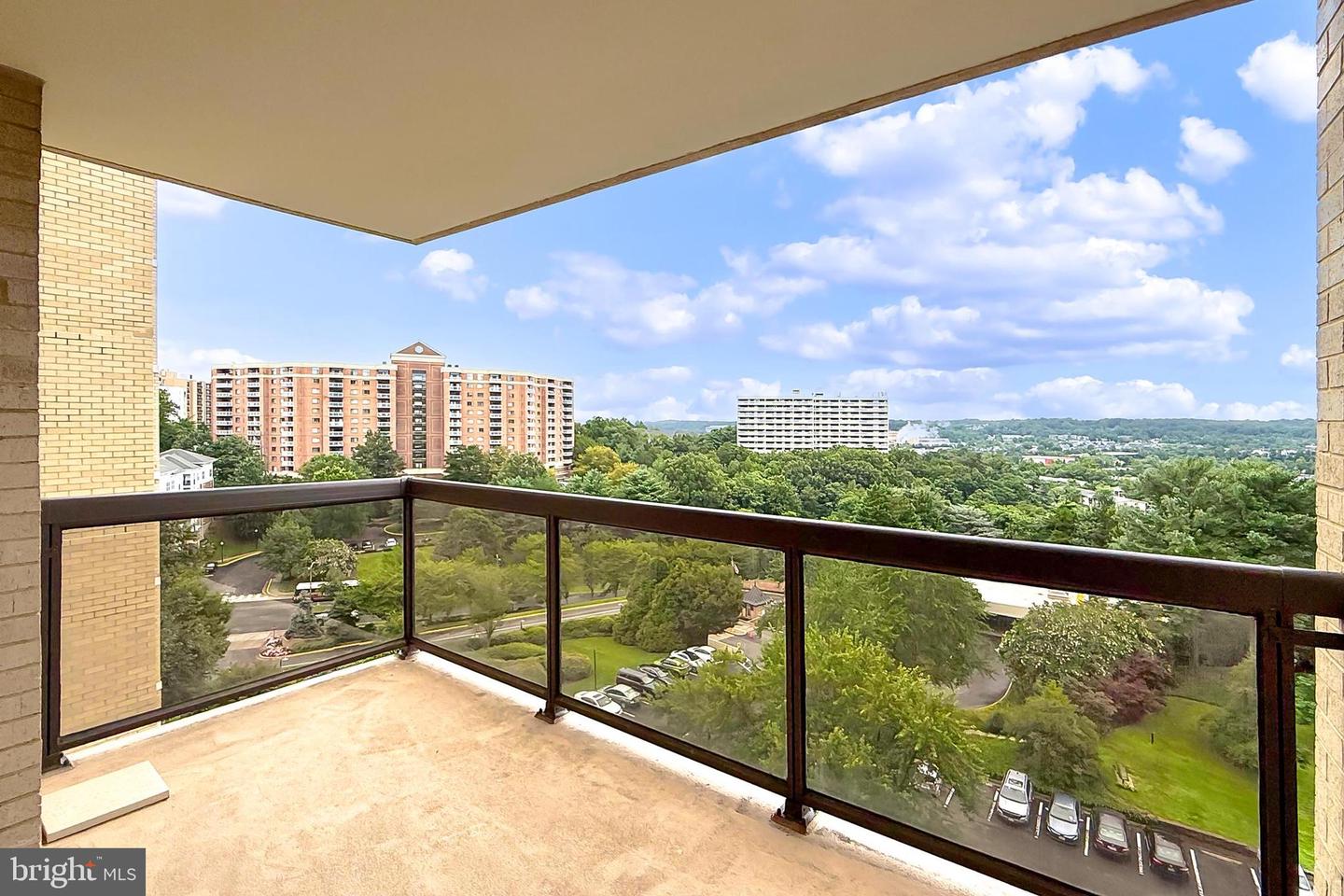 203 YOAKUM PKWY #918, ALEXANDRIA, Virginia 22304, 1 Bedroom Bedrooms, ,1 BathroomBathrooms,Residential,For sale,203 YOAKUM PKWY #918,VAAX2048368 MLS # VAAX2048368