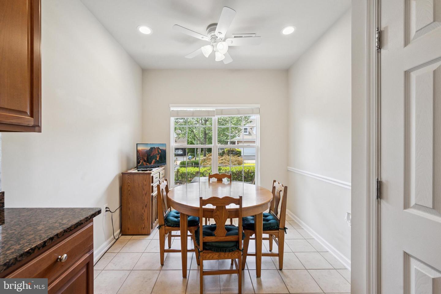 20412 OYSTER REEF PL, ASHBURN, Virginia 20147, 2 Bedrooms Bedrooms, ,2 BathroomsBathrooms,Residential,For sale,20412 OYSTER REEF PL,VALO2104280 MLS # VALO2104280