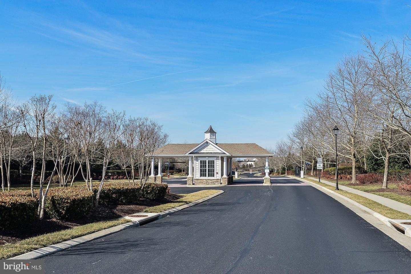 20412 OYSTER REEF PL, ASHBURN, Virginia 20147, 2 Bedrooms Bedrooms, ,2 BathroomsBathrooms,Residential,For sale,20412 OYSTER REEF PL,VALO2104280 MLS # VALO2104280