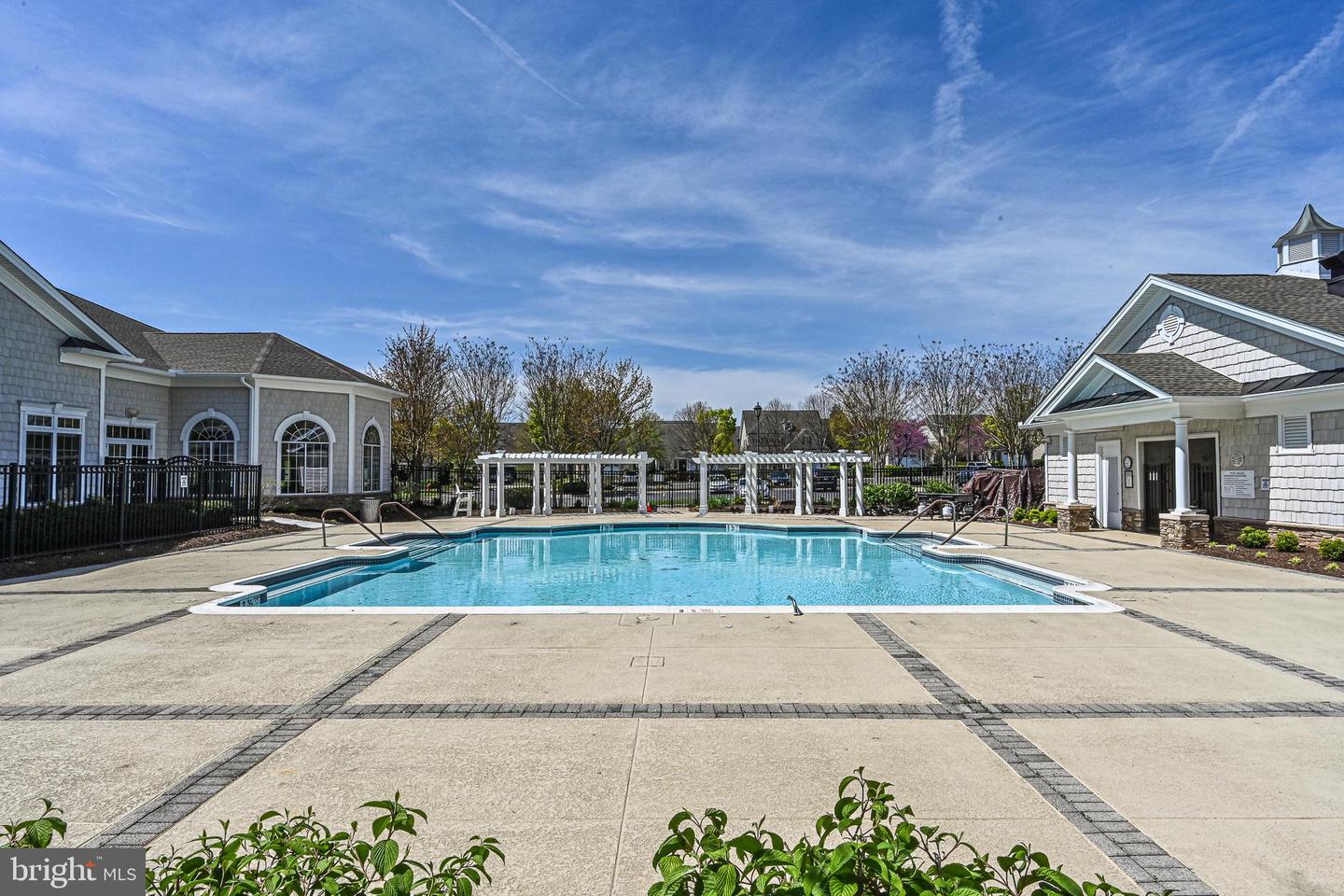 20412 OYSTER REEF PL, ASHBURN, Virginia 20147, 2 Bedrooms Bedrooms, ,2 BathroomsBathrooms,Residential,For sale,20412 OYSTER REEF PL,VALO2104280 MLS # VALO2104280