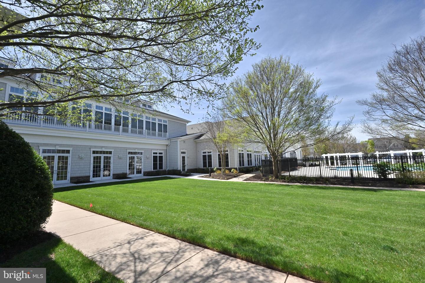 20412 OYSTER REEF PL, ASHBURN, Virginia 20147, 2 Bedrooms Bedrooms, ,2 BathroomsBathrooms,Residential,For sale,20412 OYSTER REEF PL,VALO2104280 MLS # VALO2104280
