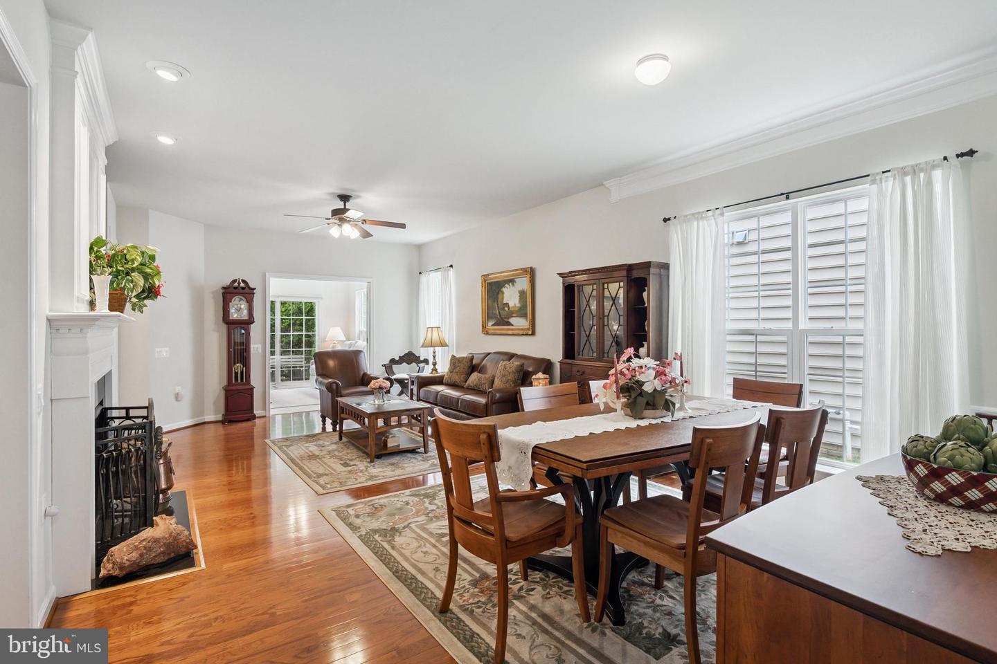 20412 OYSTER REEF PL, ASHBURN, Virginia 20147, 2 Bedrooms Bedrooms, ,2 BathroomsBathrooms,Residential,For sale,20412 OYSTER REEF PL,VALO2104280 MLS # VALO2104280