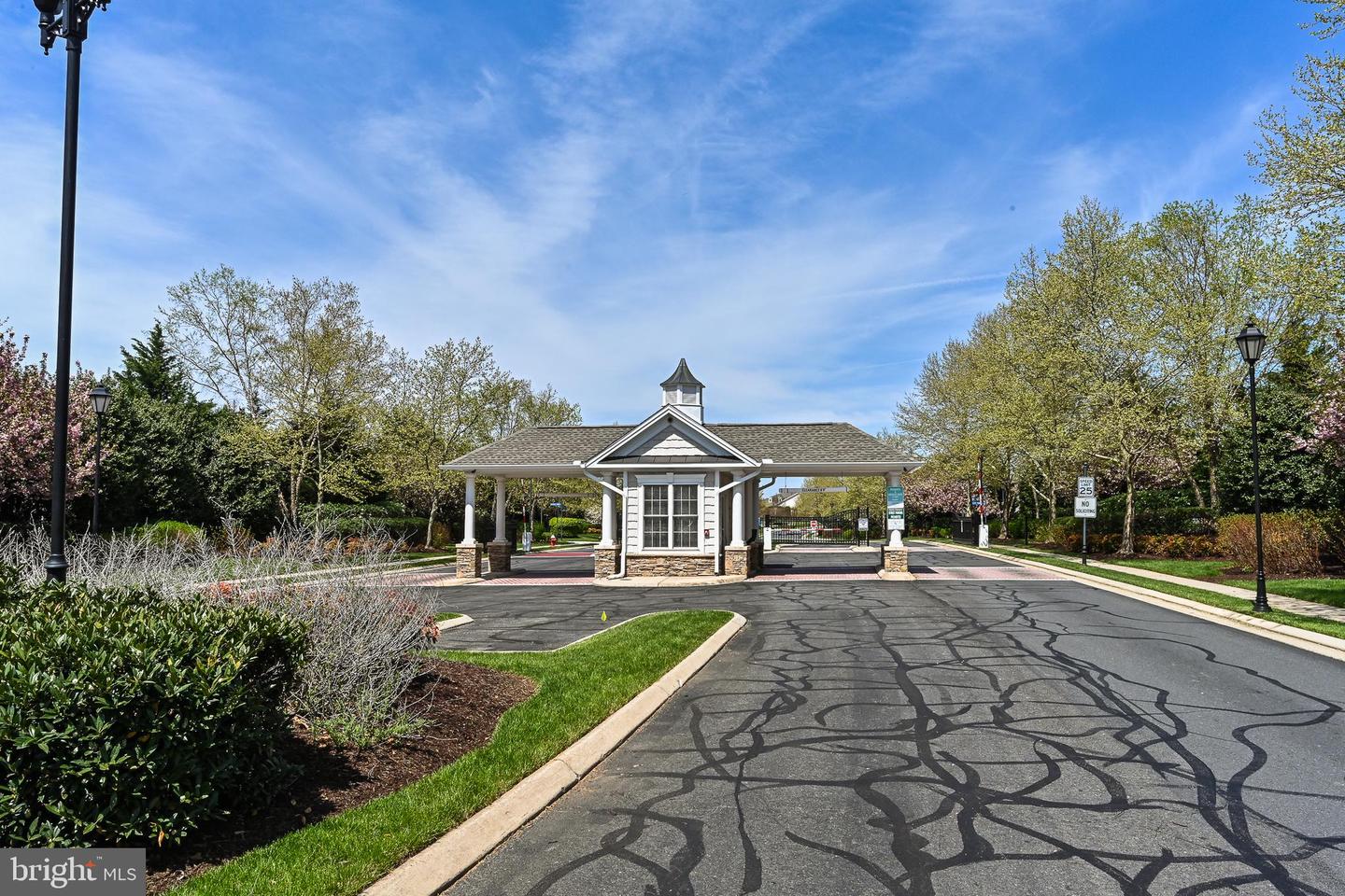 20412 OYSTER REEF PL, ASHBURN, Virginia 20147, 2 Bedrooms Bedrooms, ,2 BathroomsBathrooms,Residential,For sale,20412 OYSTER REEF PL,VALO2104280 MLS # VALO2104280