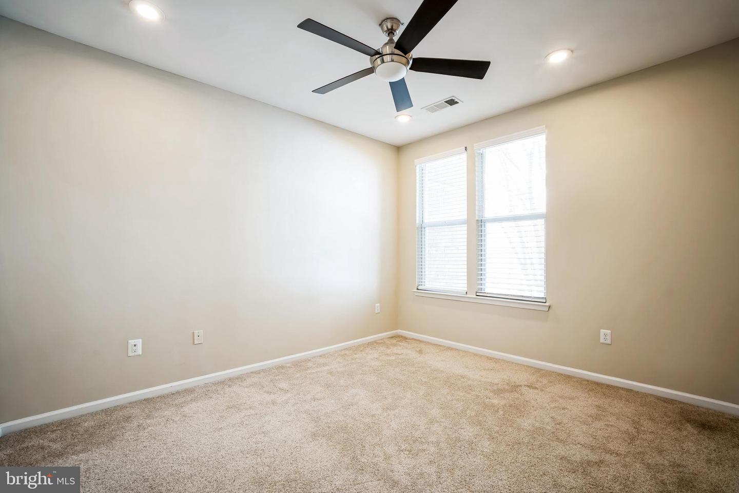 12000 MARKET ST #149, RESTON, Virginia 20190, 1 Bedroom Bedrooms, ,1 BathroomBathrooms,Residential,For sale,12000 MARKET ST #149,VAFX2260612 MLS # VAFX2260612