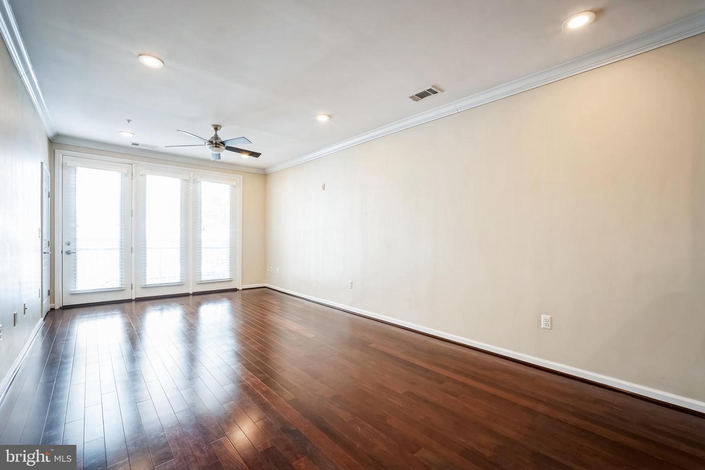 12000 MARKET ST #149, RESTON, Virginia 20190, 1 Bedroom Bedrooms, ,1 BathroomBathrooms,Residential,For sale,12000 MARKET ST #149,VAFX2260612 MLS # VAFX2260612