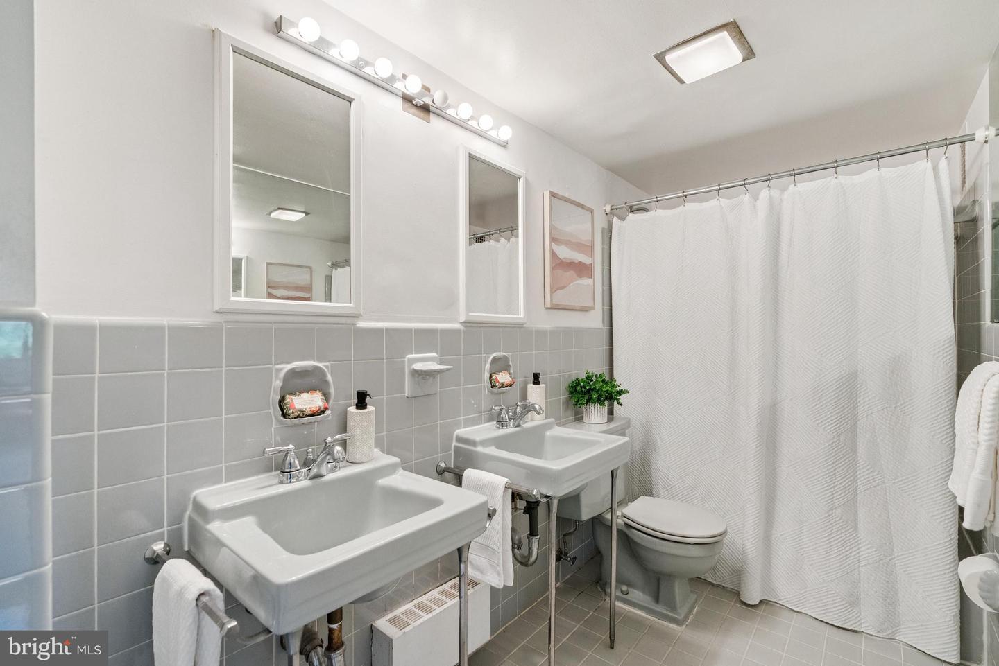 4201 CATHEDRAL AVE NW #808E, WASHINGTON, District Of Columbia 20016, 1 Bedroom Bedrooms, ,1 BathroomBathrooms,Residential,For sale,4201 CATHEDRAL AVE NW #808E,DCDC2214962 MLS # DCDC2214962