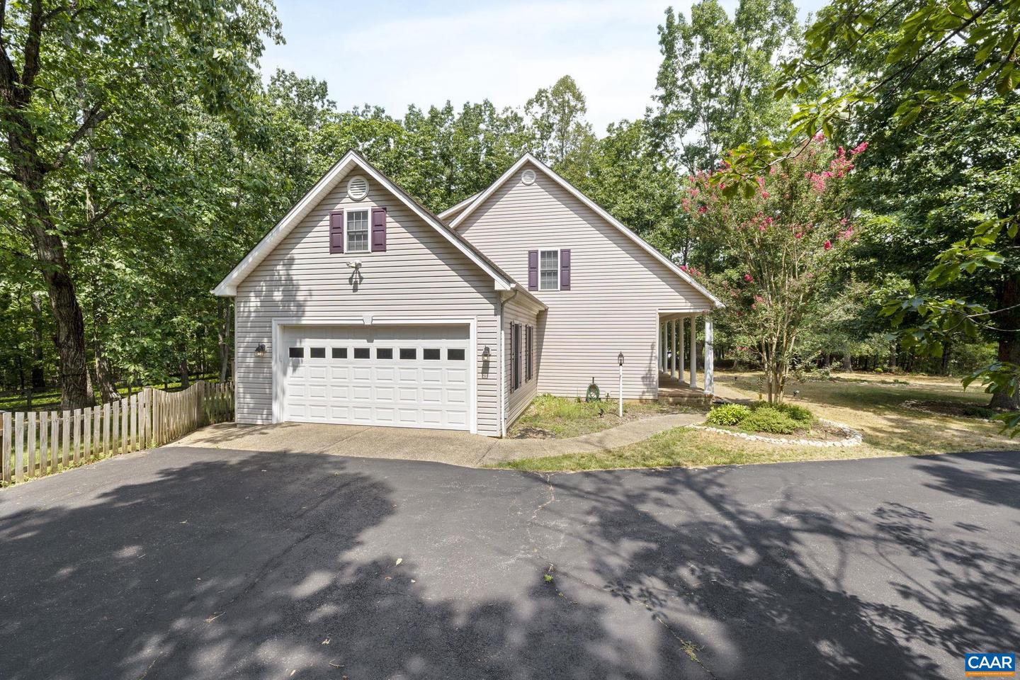 399 JEFFERSON DR, PALMYRA, Virginia 22963, 4 Bedrooms Bedrooms, ,2 BathroomsBathrooms,Residential,For sale,399 JEFFERSON DR,667796 MLS # 667796