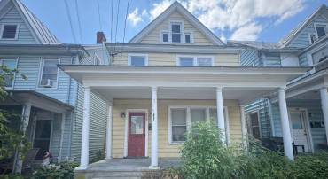 315 NATIONAL AVE, WINCHESTER, Virginia 22601, 2 Bedrooms Bedrooms, ,2 BathroomsBathrooms,Residential,For sale,315 NATIONAL AVE,VAWI2008882 MLS # VAWI2008882