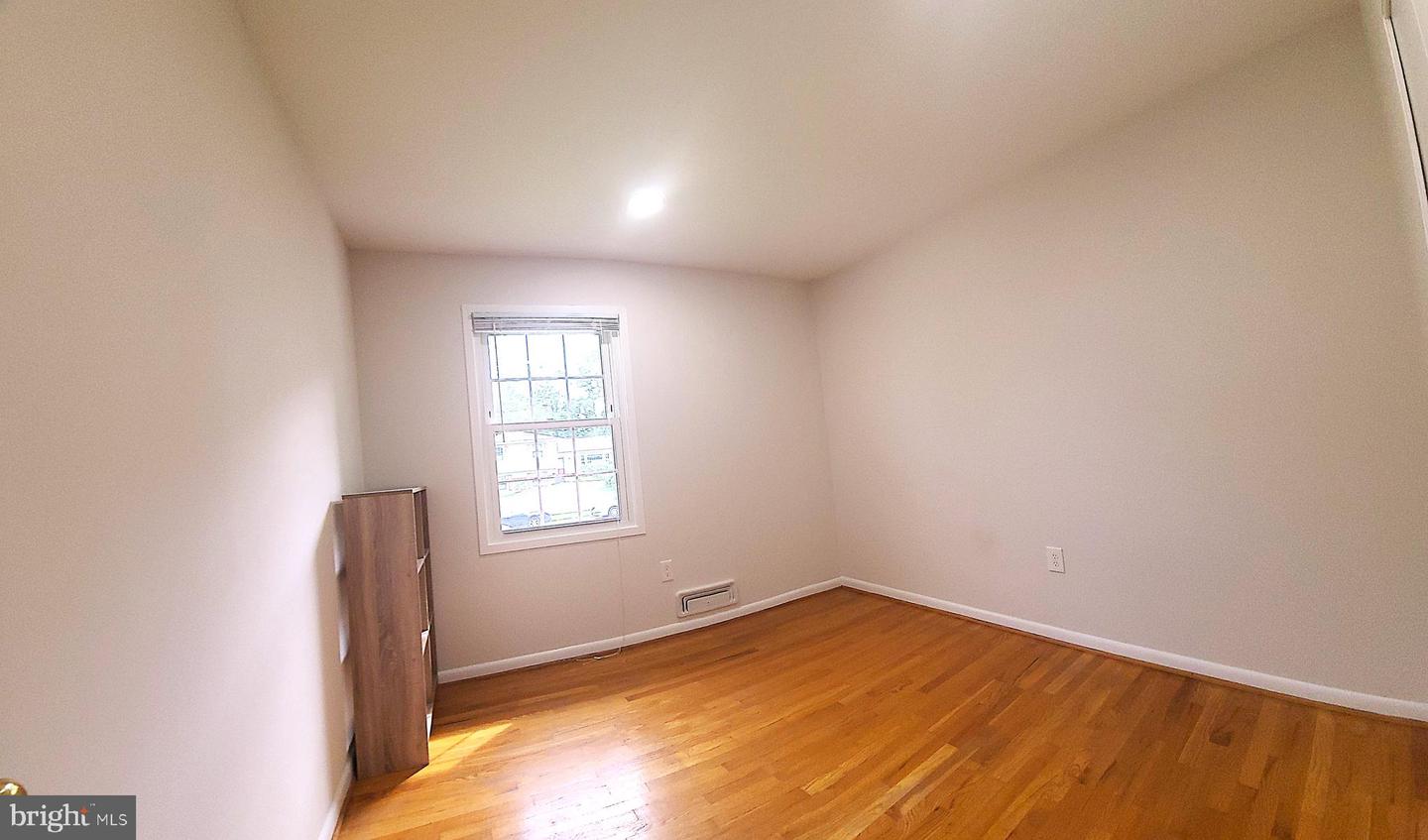 7910 HARWOOD PL, SPRINGFIELD, Virginia 22152, 4 Bedrooms Bedrooms, ,2 BathroomsBathrooms,Residential,For sale,7910 HARWOOD PL,VAFX2261252 MLS # VAFX2261252