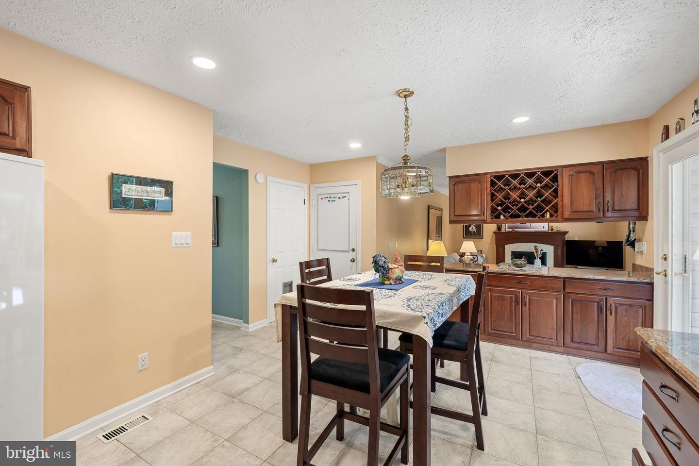 15820 LAZY DAY LN, DUMFRIES, Virginia 22025, 4 Bedrooms Bedrooms, 13 Rooms Rooms,2 BathroomsBathrooms,Residential,For sale,15820 LAZY DAY LN,VAPW2101468 MLS # VAPW2101468