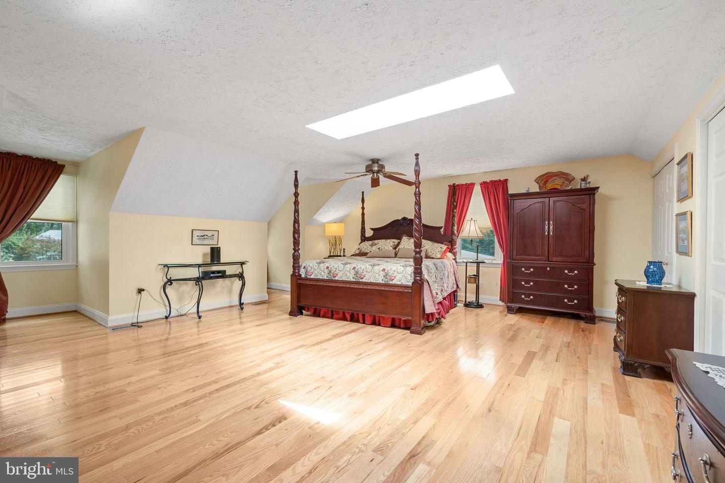 15820 LAZY DAY LN, DUMFRIES, Virginia 22025, 4 Bedrooms Bedrooms, 13 Rooms Rooms,2 BathroomsBathrooms,Residential,For sale,15820 LAZY DAY LN,VAPW2101468 MLS # VAPW2101468