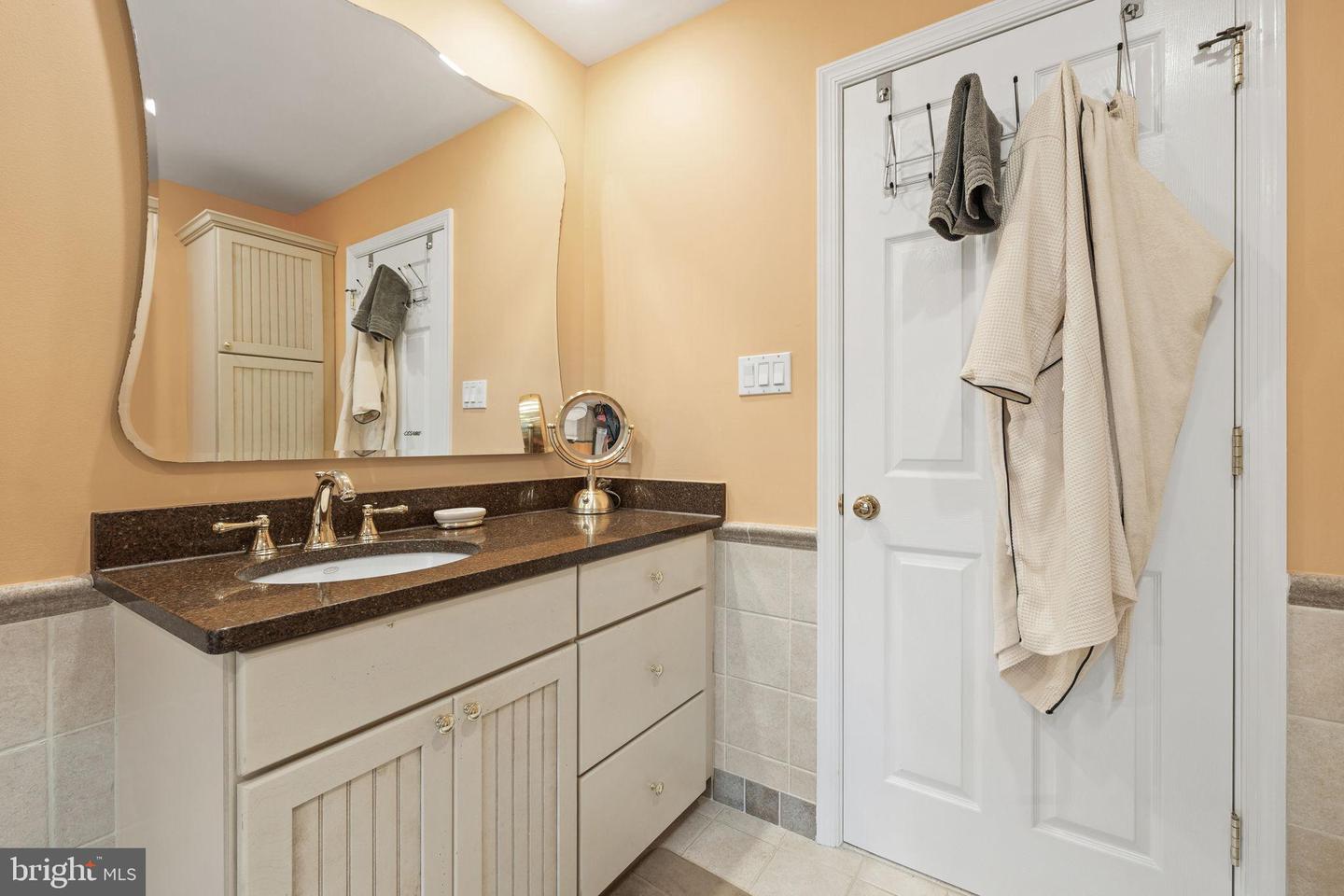 15820 LAZY DAY LN, DUMFRIES, Virginia 22025, 4 Bedrooms Bedrooms, 13 Rooms Rooms,2 BathroomsBathrooms,Residential,For sale,15820 LAZY DAY LN,VAPW2101468 MLS # VAPW2101468