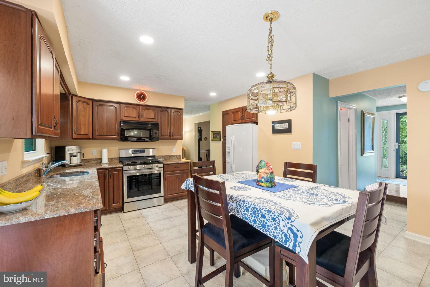 15820 LAZY DAY LN, DUMFRIES, Virginia 22025, 4 Bedrooms Bedrooms, 13 Rooms Rooms,2 BathroomsBathrooms,Residential,For sale,15820 LAZY DAY LN,VAPW2101468 MLS # VAPW2101468